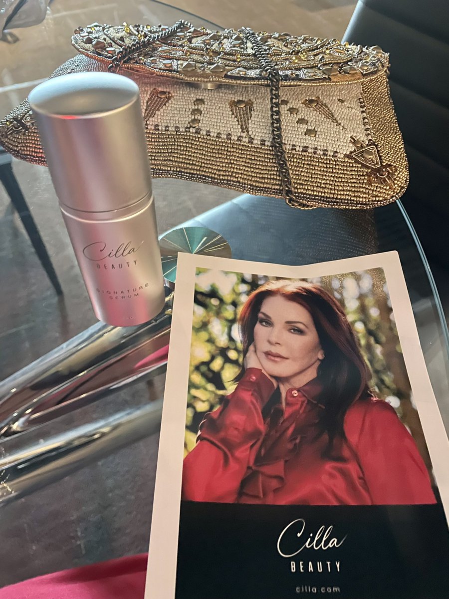 DeenasDays's tweet photo. Founders Reception with Priscilla Presley.
#ElvisWeek45 #Memphis
#Elvis #TCB⚡️🐅
#YearOfTheTiger #ElvisWeek
#Graceland #HappiestPlaceOnEarth
#ElvisWeek2022 https://t.co/8Ja8OEWoCc