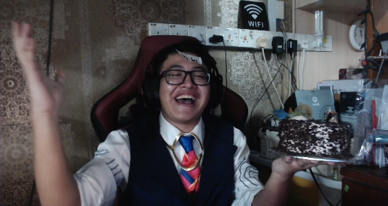Darren__Adam's tweet photo. yayy Thank you so much everyone on yesterday birthday countdown streamm<3 Yesterday stream was a huge success stream everr. Love yall so much and and thank you so much with all the bday wishes ;-; cries a lot on yesterday stream https://t.co/yENv7iDtaT