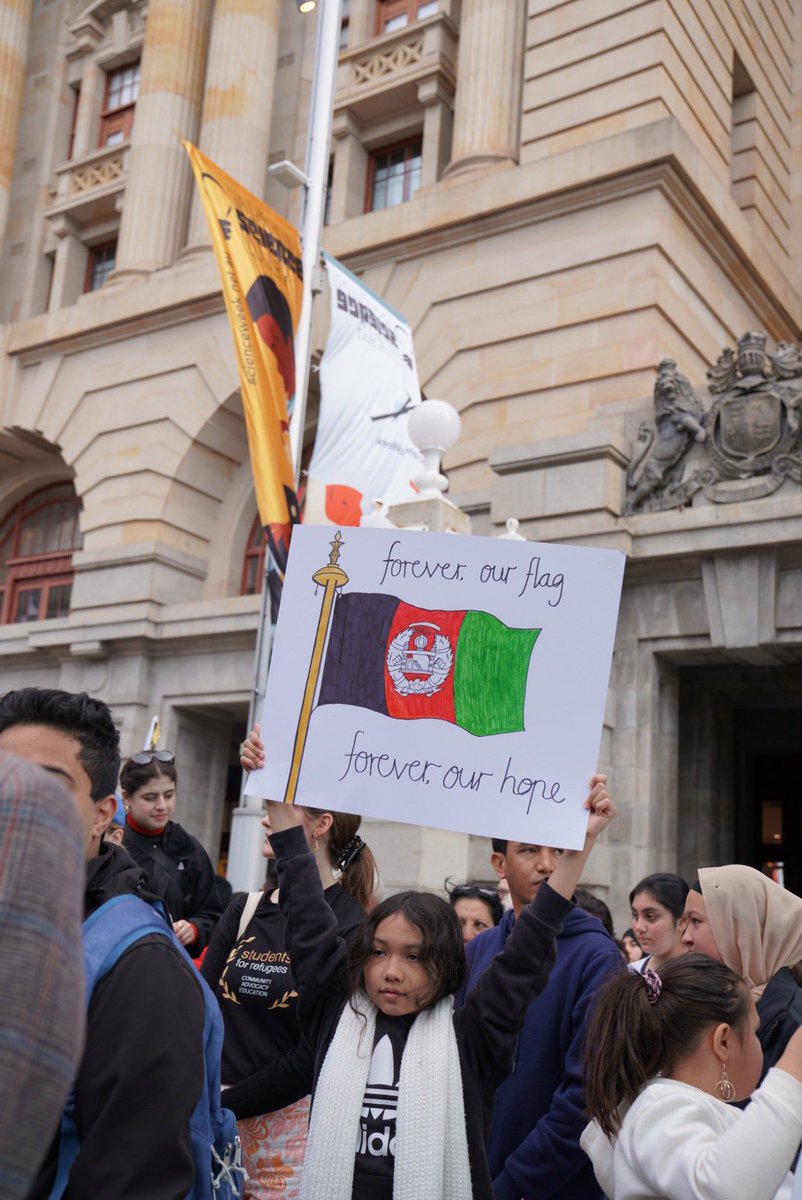 SenatorJordon's tweet image. 1 year after the Taliban seized control of #Kabul there are still tens of thousands of people waiting for visas to be processed. Today and every day, the @Greens join with the Afghan community in solidarity, support, and action. #auspol