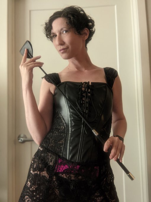 Got some great shots this weekend. Some good photos, too. #goddess #nofilter #FemDom https://t.co/gF<a href="/tag/nofilter"class="tags"><span>#nofilter</span></a><a href="/tag/goddess"class="tags"><span>#goddess</span></a><a href="/tag/femdom"class="tags"><span>#femdom</span></a>