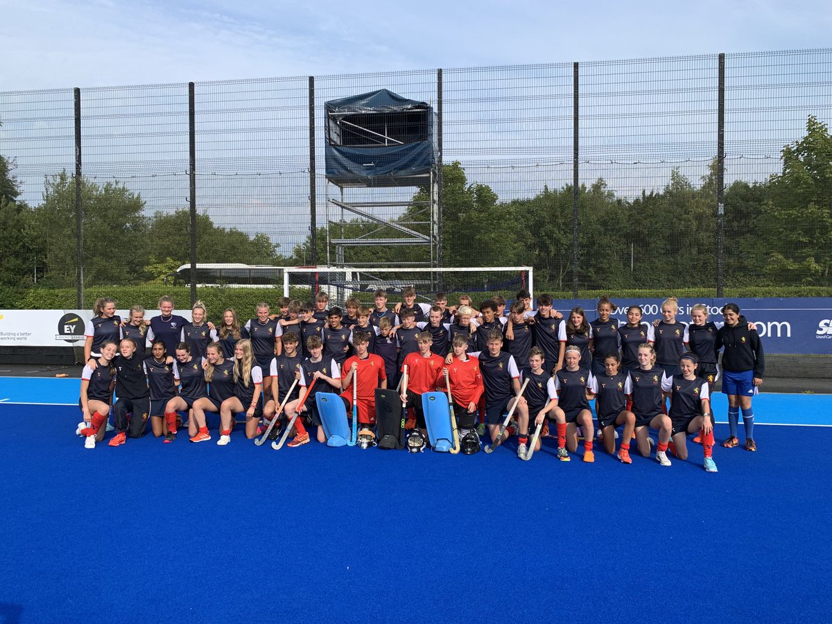 What a great crew!!!! Amazing young people…. Onwards and up!!! #alwaysalion 🇬🇧🦁🏑 huge thanks to our hosts - amazing.  ⁦<a href="/shirleymccay/">Shirley McCay OLY MBE</a>⁩ ⁦<a href="/UlsterHockey/">Ulster Hockey</a>⁩