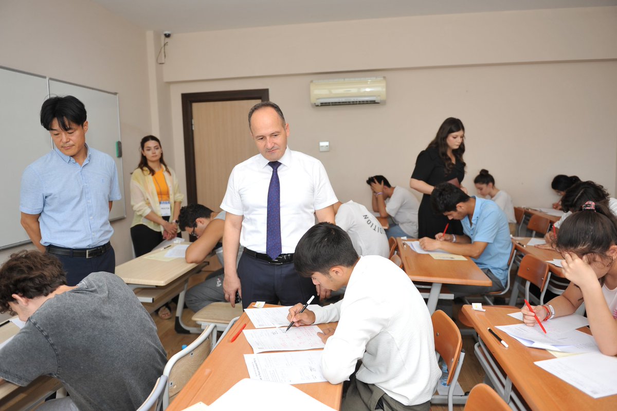 BEU60740449's tweet photo. #Bakalavriat səviyyəsində #BMU-İNHA #İDP-yə #qəbul üçün #daxili #imtahanlar keçirilib
Ətraflı: https://t.co/OqodZE07uA
#BMU #BEU #INHAUniversity
#BMUİNHAİDP #BEUINHADDP https://t.co/WFKSM3slHy