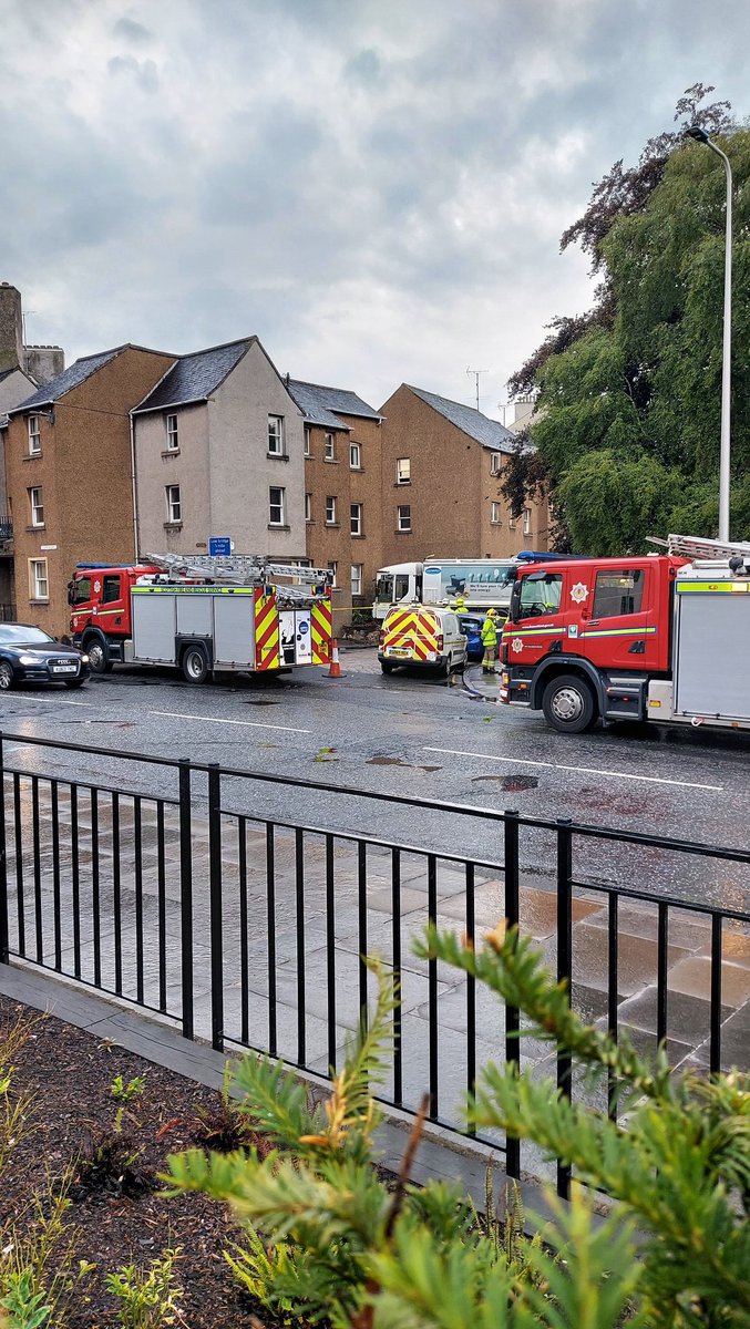 <a href="/edintravel/">Edinburgh Travel News</a> Calton Road closed at Abbey Hill end due to bin truck accident. Lots of emergency services around that area