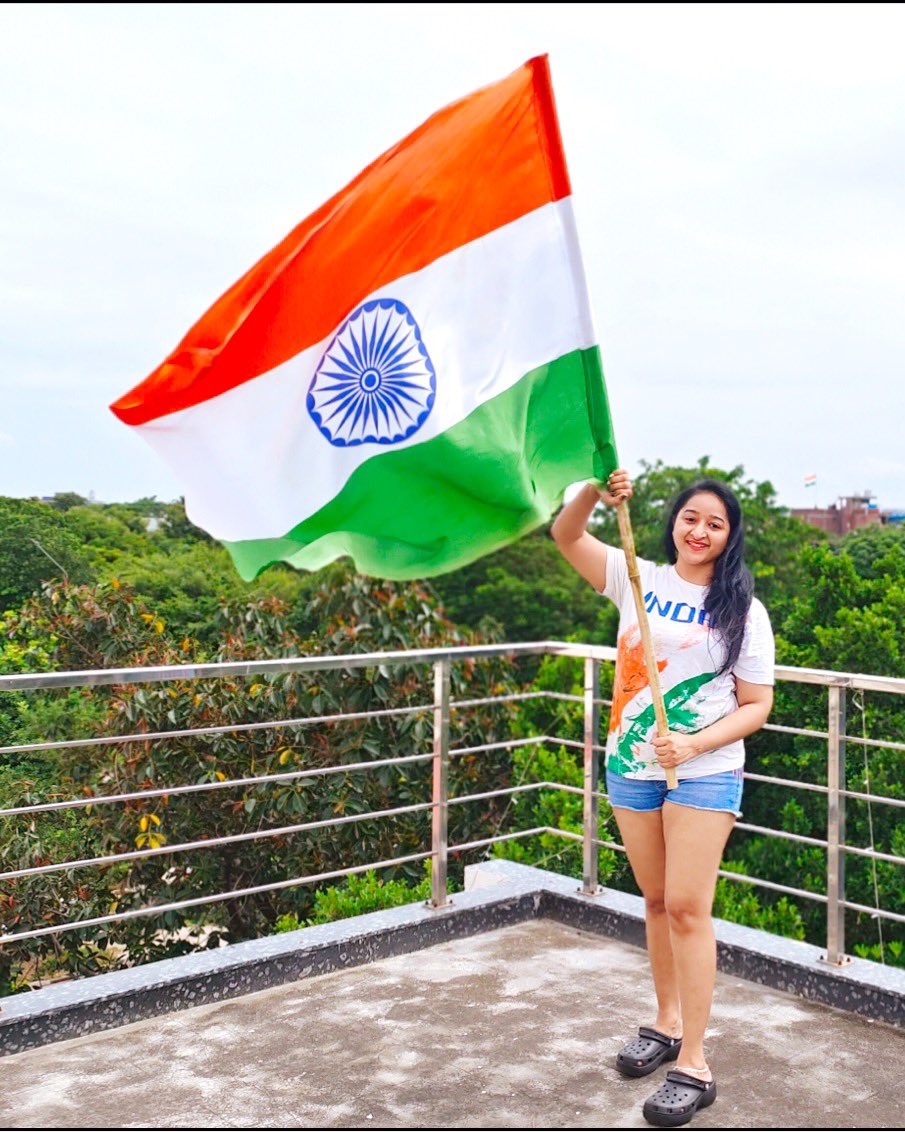thenutrigurl's tweet photo. Happy 75 Independence Day #15august #15August2022 #IndependenceDay #IndiaAt75 #IndependenceDayIndia #India #thenutrigurl @narendramodi @YouTubeIndia https://t.co/CcjmGyBtjX