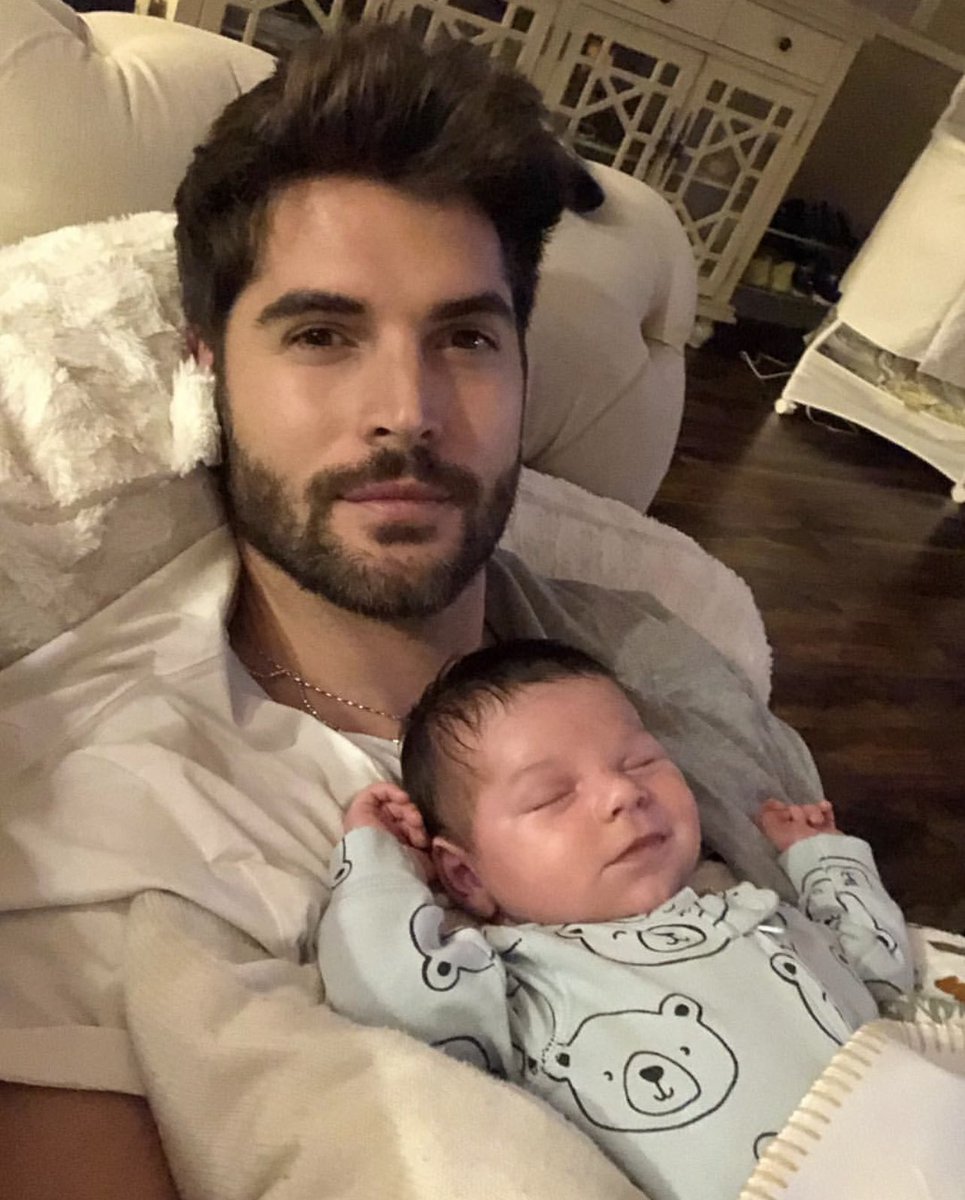 HauntedGuidance's tweet photo. Forever my #MCM. Best husband and father to our son I could ask for. 

I love you, @FadedBlueLines. https://t.co/PComqZUIuW