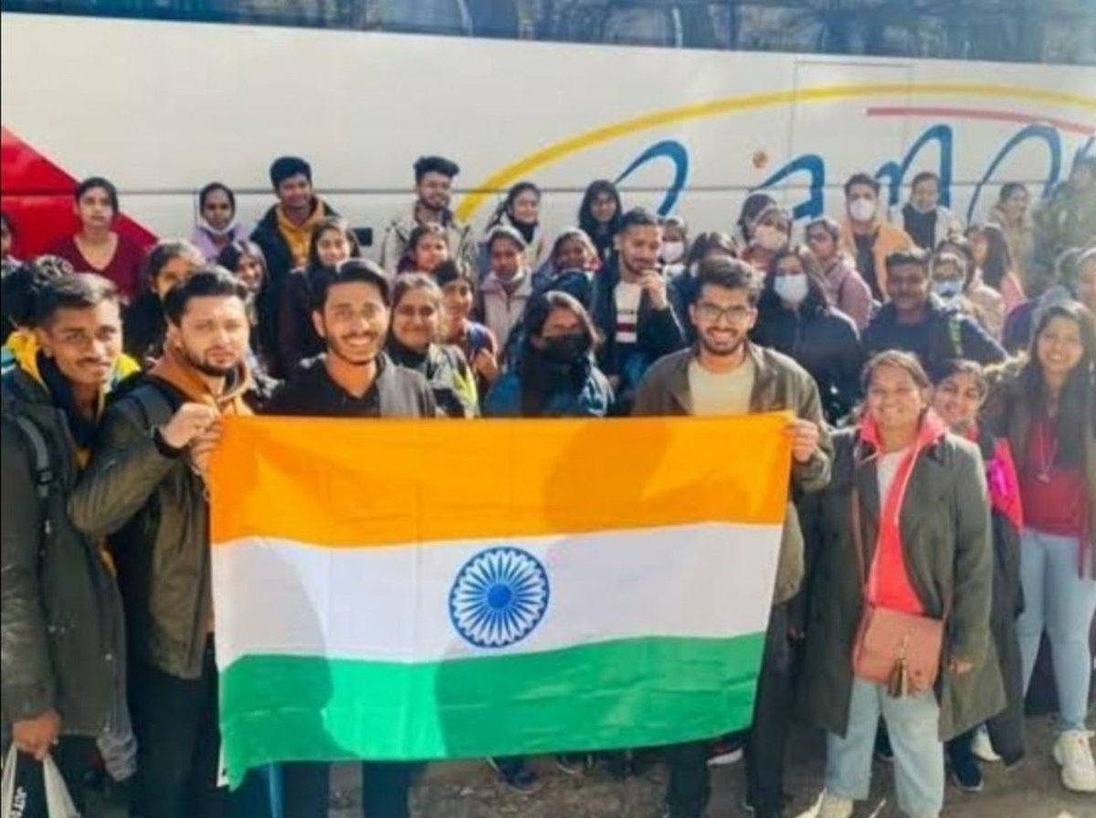 SolankiDhvanil's tweet photo. We felt The Power Of Our Nation Flag 🇮🇳 During war situation in Ukraine.But Now Our future Is In danger,We are Future Doctors   Please help Us and Make Some decision in our favor.We all are Requesting To  @PMOIndia
@narendramodi @IndiainUkraine  #studentsindark #IndependenceDay https://t.co/cqkcrmasGM