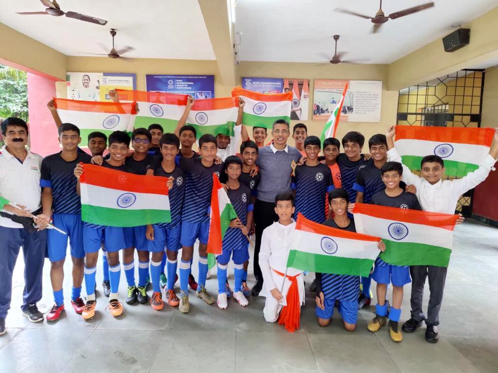 Dinesh V Nair tweet media