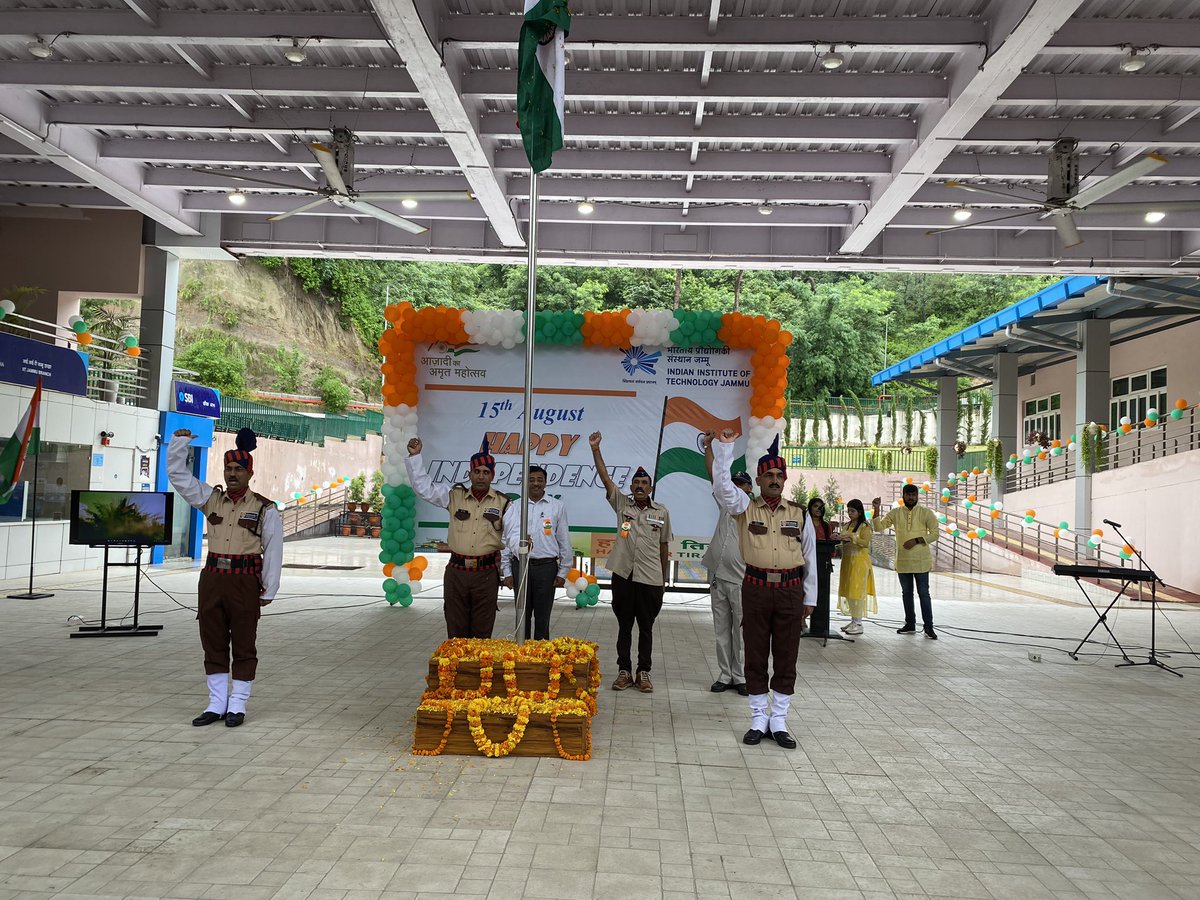 IIT Jammu celebrated the Independence Day 2022 with the message of freedom, culture, sacrifice and sustainable development. <a href="/EduMinOfIndia/">Ministry of Education</a> <a href="/PMOIndia/">PMO India</a> <a href="/manojsinha_/">Manoj Sinha</a> <a href="/PTIofficial/">PTI</a> <a href="/DailyExcelsior1/">Daily Excelsior</a> <a href="/AmarUjalaNews/">Amar Ujala</a>