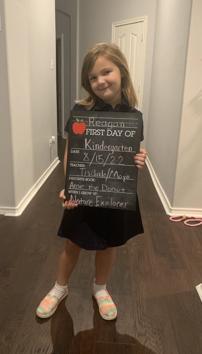 She’s ready for her #IrvingFirstDay of Kindergarten!!!