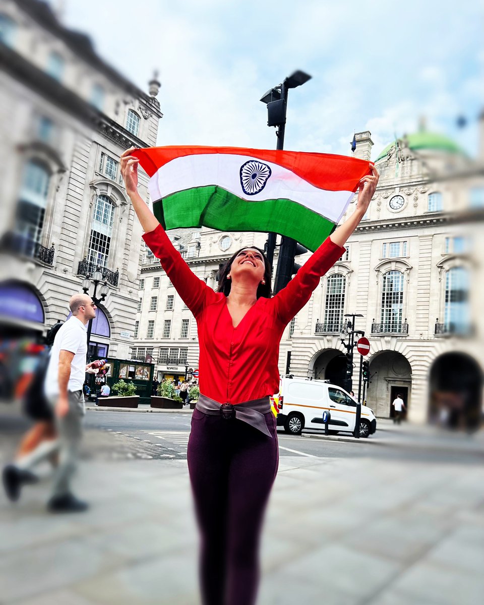 ने मजसी ने परत मातृभूमीला…..वंदे मातरम् 🙌🏻 P.S. In London but always a proud Indian 🇮🇳 #HappyIndependenceDay