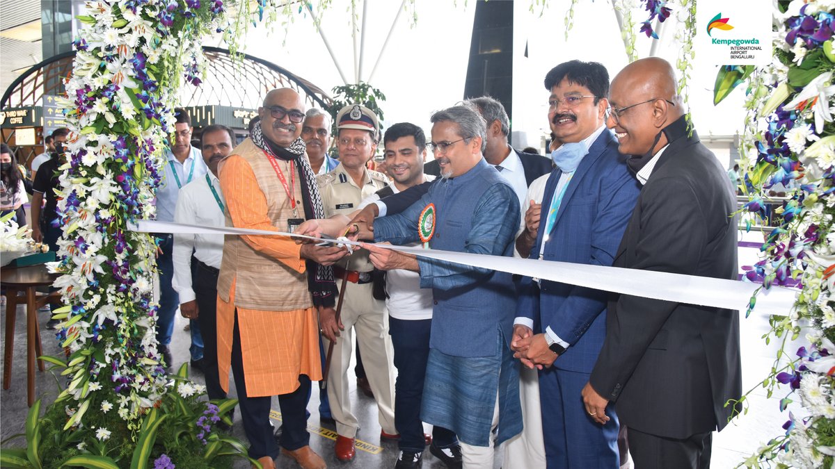 BLRAirport's tweet photo. At #BLRAirport the beta version of Digi Yatra biometric boarding system was tested on passengers travelling domestic sector on Vistara &amp; Air Asia flights. The Digi Yatra project is led by the Ministry of Civil Aviation @MoCA_GoI &amp; the Government of India.
#digiyatra #digiyatraapp https://t.co/5ydvctsSyB