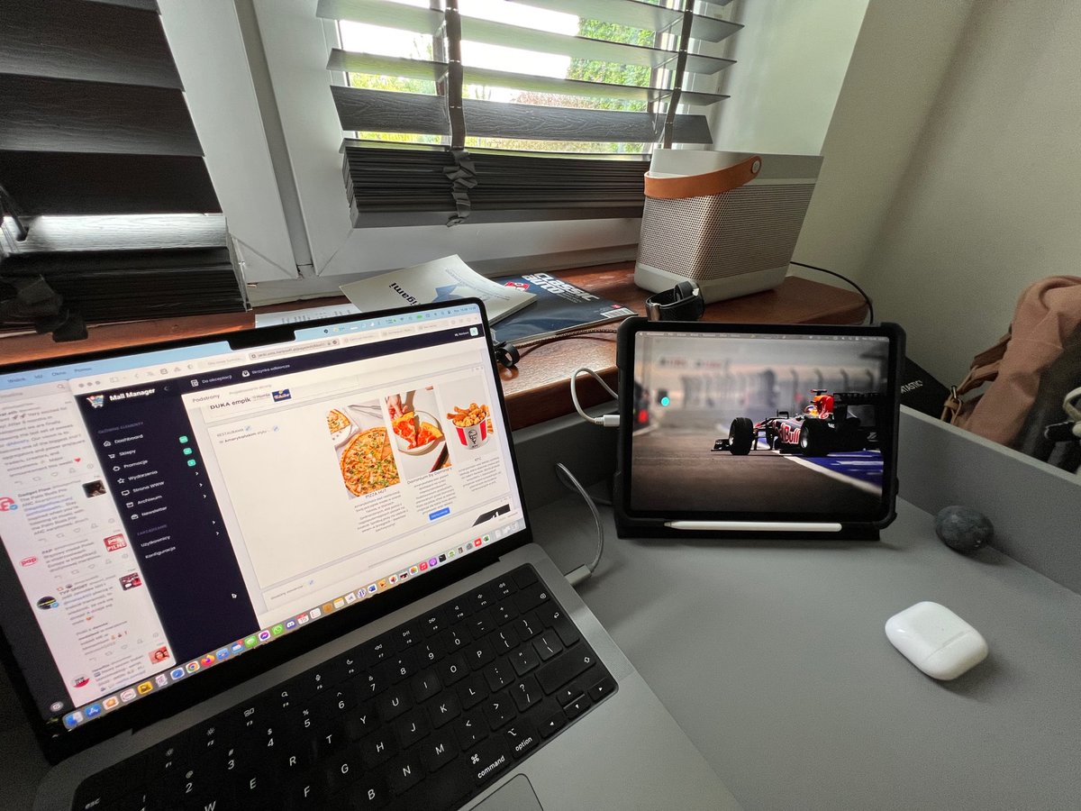 norbertcala's tweet image. No uwielbiam ekosystem Apple. iPada raz jest monitorem dodatkowym, chwile później mogę go obsługiwać w ramach Universal Control.