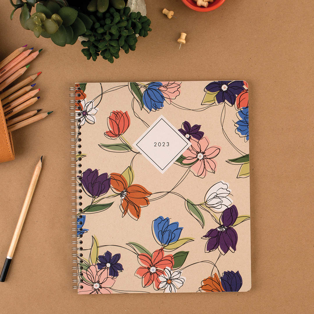 MeadCambridge's tweet photo. Stay on trend and eco-friendly with our GreenPath planners ♻️  (and don't worry, we have matching notebooks 😉 )

#meadcambridge #icarrycambridge #stationery #plannercommunity #ecofriendly #sustainable #wastefree https://t.co/JAEkt5pBs4