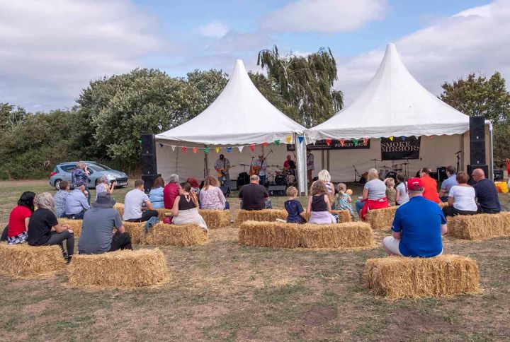 VisitDoncaster's tweet photo. The Auckley Show is returning on the 20th of August!
This will be a guaranteed day of fun for all the family, with competitions, amusements, refreshments and entertainment. Best of all it is free entry and provides free parking!
More info👉 https://t.co/rPpOJqCvvf
#DNisGreat https://t.co/Kyt9fUFwkE