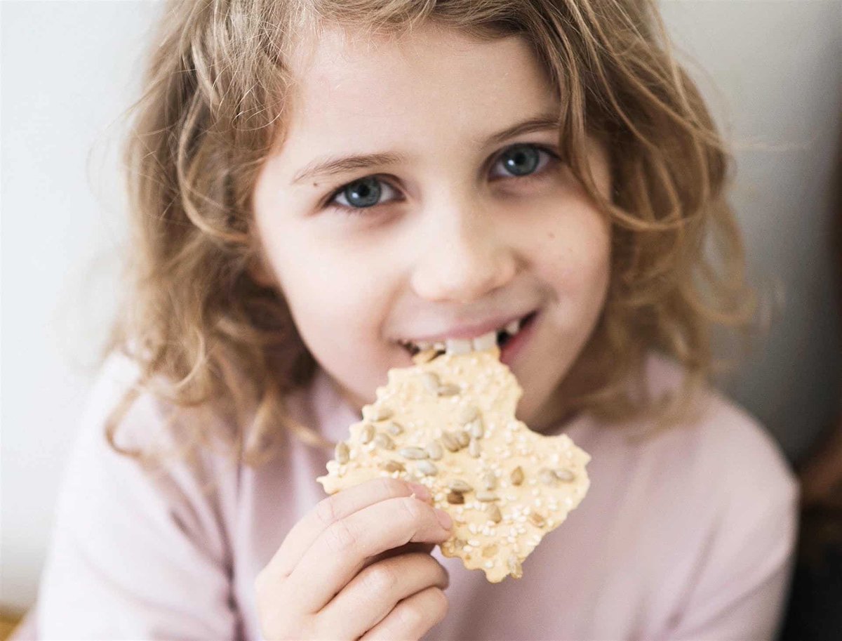 CriarSComun's tweet photo. Vuelta al colegio: Niños con alergias alimentarias y protocolos para coronavirus

https://t.co/zw9ODgMlLq

#CSC #CriarConSentidoComún #Crianza #Maternidad #Paternidad #SaludInfantil #VueltaAlCole #AlergiasAlimentarias #Covid #Coronavirus https://t.co/wIBcUFuSBA