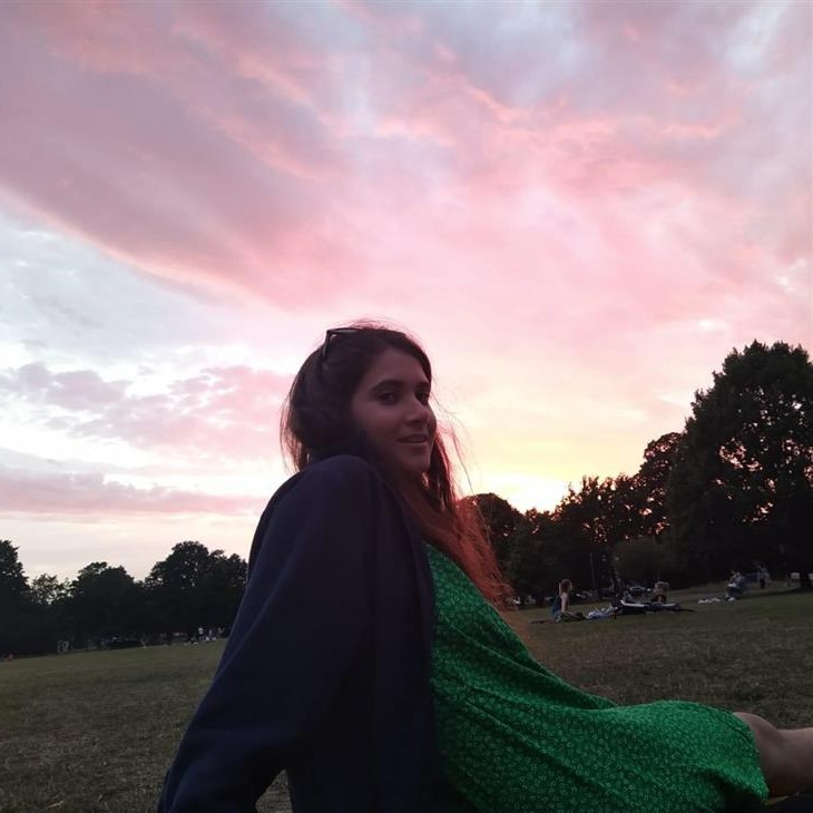 Hey everyone! I'm Anna-Tina, the new VP Charities and Community. 

I'm so excited to be working with lots of you throughout the year on projects including climate justice, decolonisation, community building and many more. 

Follow my Twitter for regular updates  @OxfordSU_CC