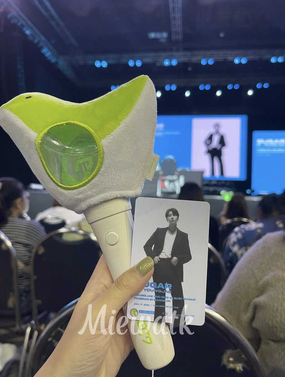 mimhiwpk's tweet photo. Thank you for the special memories.💚💜
#2022YOUNGJAE_MINICON_BKK
#YOUNGJAE_SUGAR_FansignInBKK
#2022CHAEUNWOO_JustOne10MinuteInBKK
#2022KPOPMASTERZ_BKK 
#astro #eunwoo #got7 https://t.co/Aso8wdYb9R