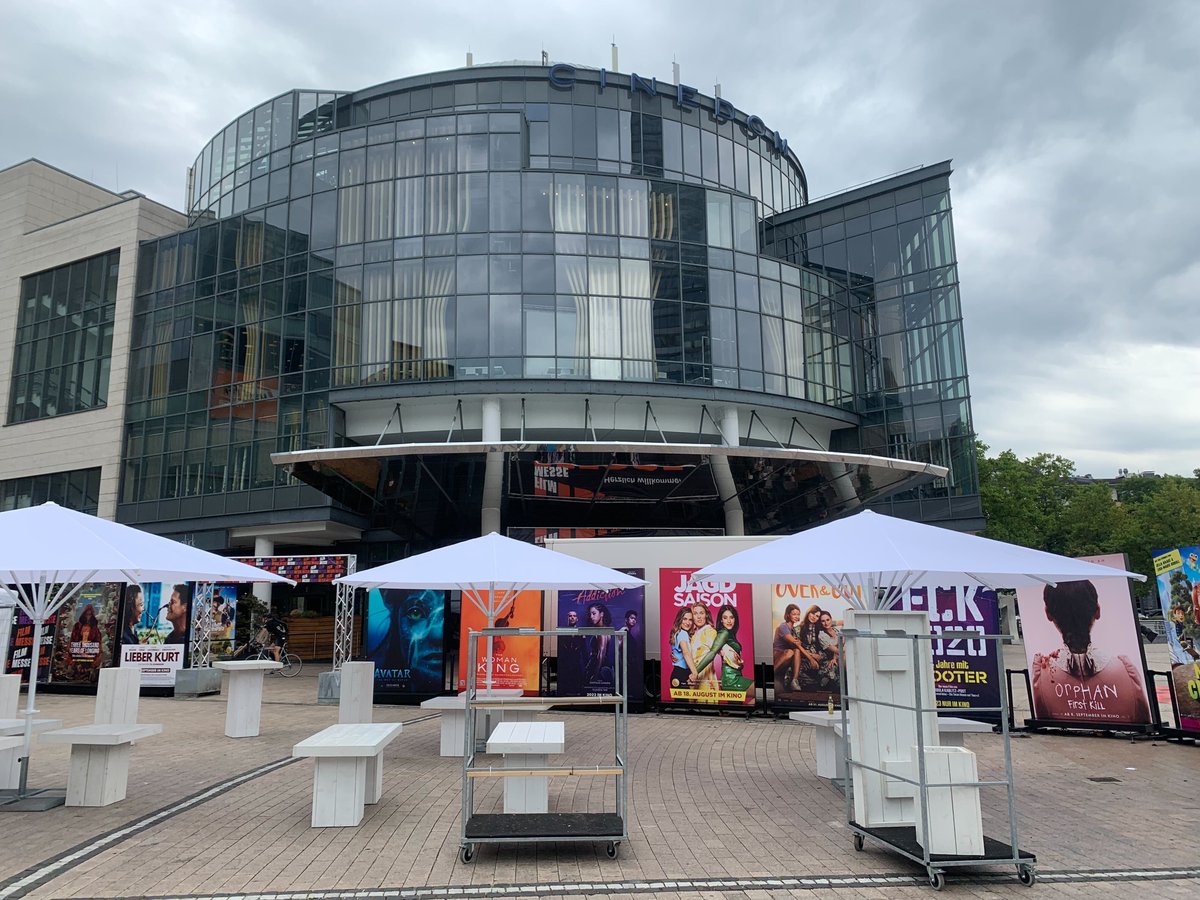 BlickpunktFilm's tweet photo. Ob Regen oder Sonnenschein.
Ab Morgen ist es soweit: Filmmesse in Köln!
Die Vorbereitungen laufen auf Hochtouren.
Wir freuen uns auf euch!
#rainorshine #filmmesse #cinedomköln #kinoerleben https://t.co/nDHbXSe8wn