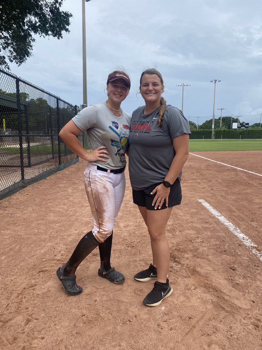 softballhalie3's tweet photo. Had so much fun this weekend at the @PGFnetwork camp down in Florida! Got to show off my skills and meet some great girls! @UWFSoftball @CoachNeubauer_6 @MaddieFurniss @OliviaZ18056415 https://t.co/HEYFbjnjEs