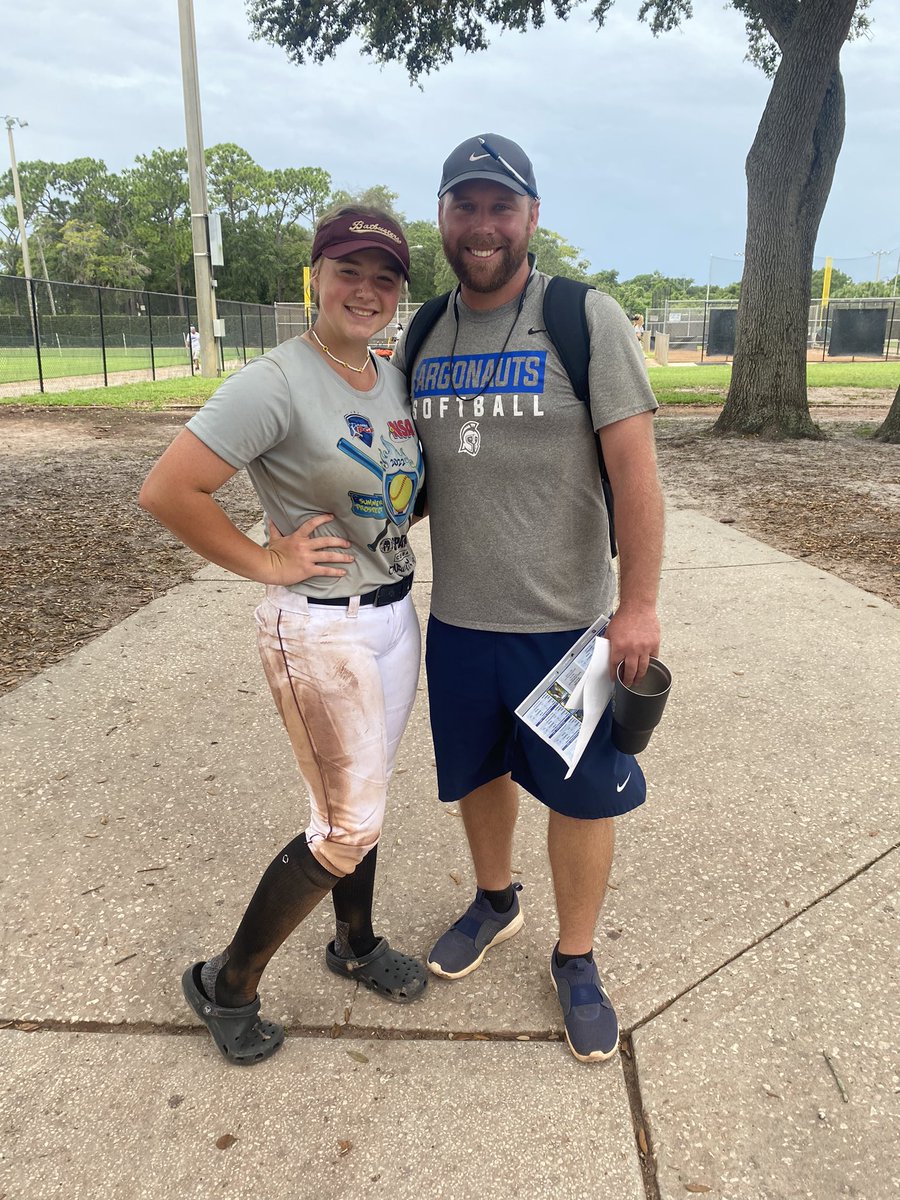 softballhalie3's tweet photo. Had so much fun this weekend at the @PGFnetwork camp down in Florida! Got to show off my skills and meet some great girls! @UWFSoftball @CoachNeubauer_6 @MaddieFurniss @OliviaZ18056415 https://t.co/HEYFbjnjEs