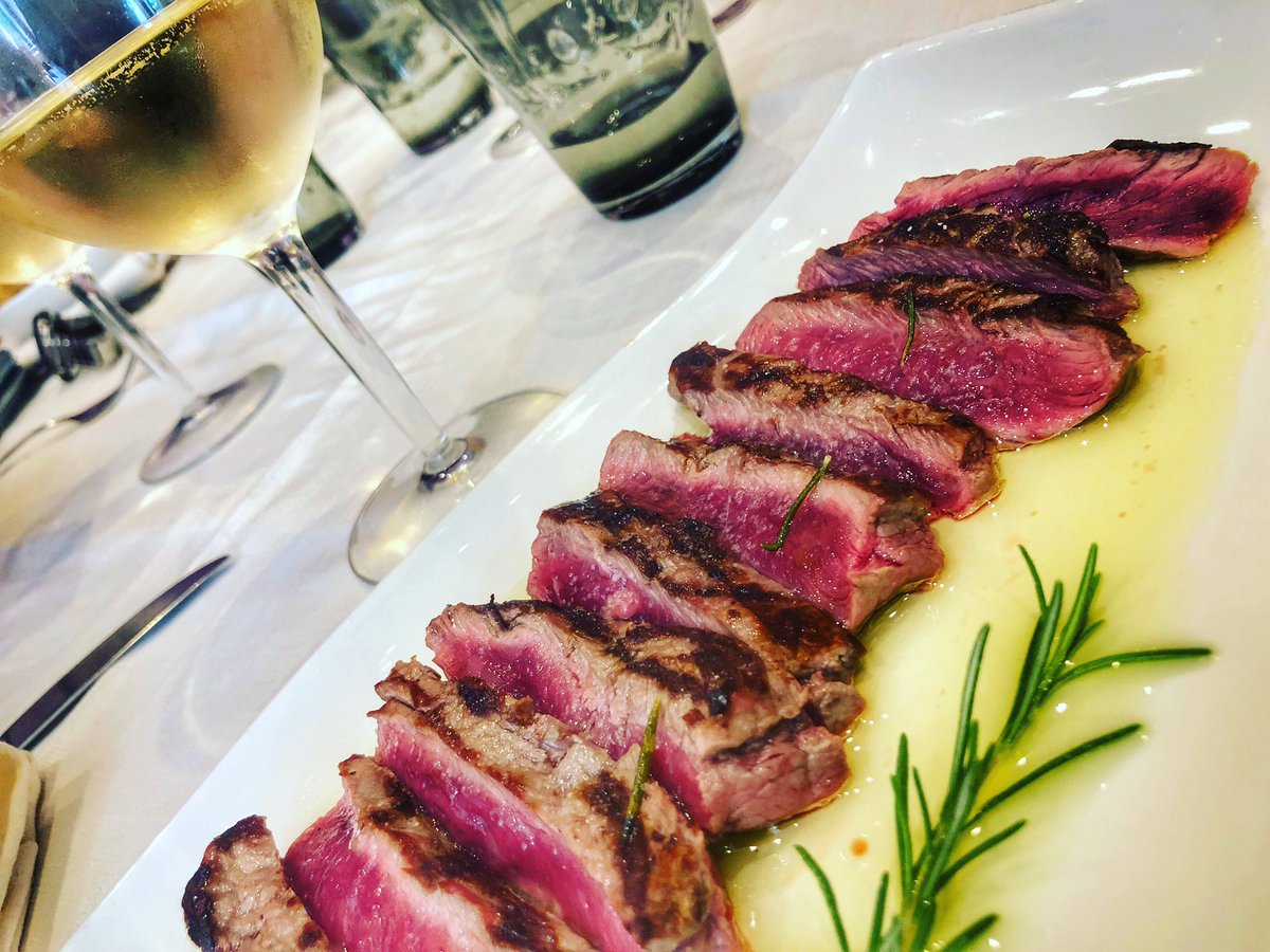 CantineCerdelli's tweet photo. Buon Ferragosto dalle @cantinecerdelli 
.
.
#cantinecerdelli #ferragosto https://t.co/Af6nbIoxuz