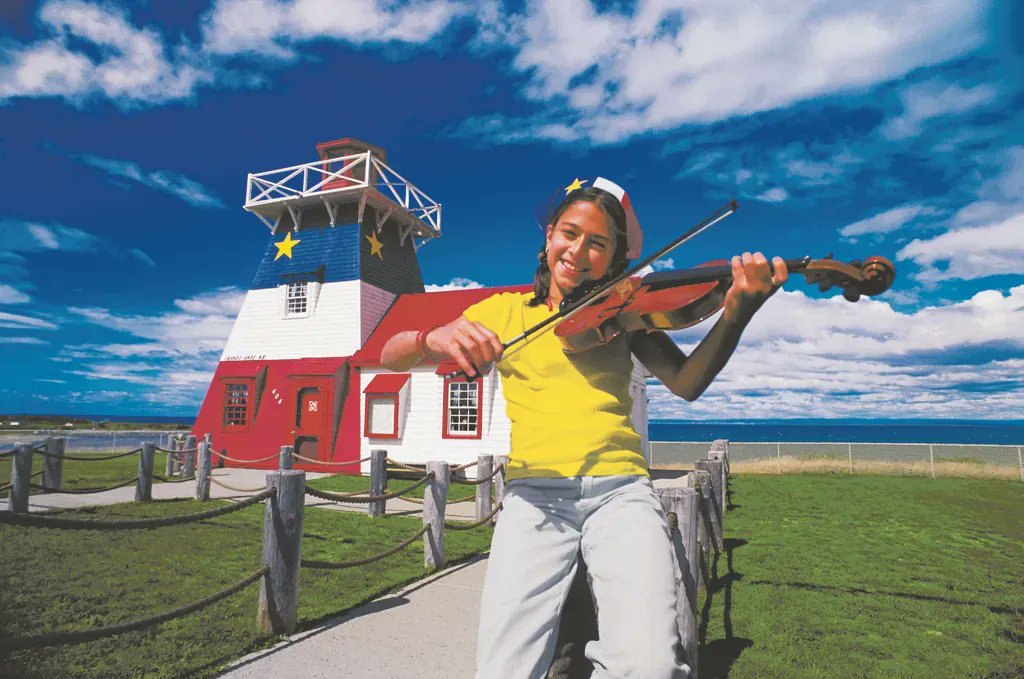 Nous souhaitons à tous une joyeuse Fête nationale de l’Acadie!   

We wish everyone a happy National Acadian Day!