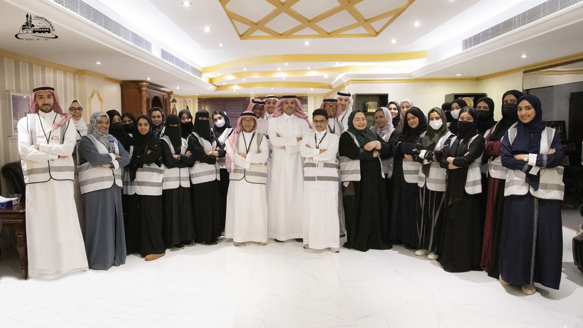 NaqabaSA's tweet photo. َ
إلى كل من صنع الفكرة إلى كل من وضع البذرة إلى كل من نفذ الخطة لنقل الأحداث بكل دقة 🤍
فجزيل الشكر والامتنان لمنسوبي إدارة مركز الاتصال المؤسسي على ما بذلتم في خدمة ضيوف الرحمن .

َ
نجوم #النقابة_العامة_للسيارات ✨ | #نجاح_موسم_الحج | #بسلام_آمنين
https://t.co/VEOZTMxQd7 https://t.co/liOHAR2jeq