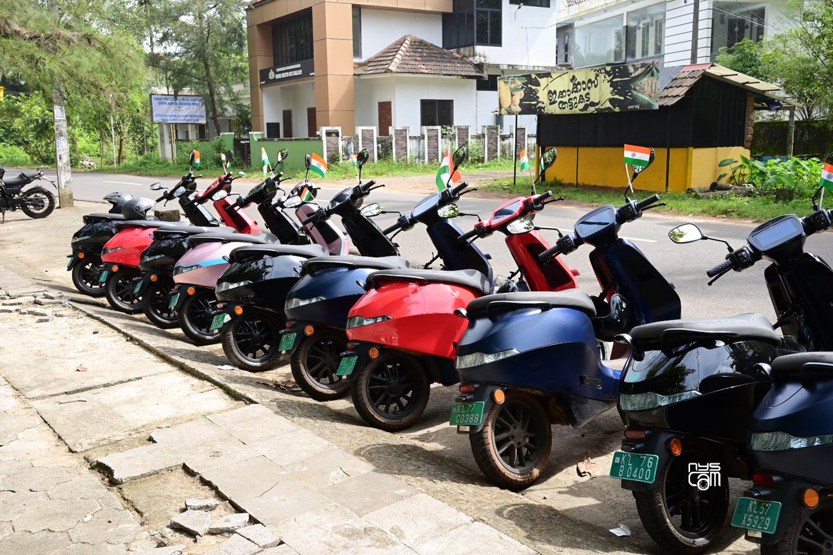 niyaskmavoor's tweet photo. Happy 75 th independence Day
Freedome ride 
Kappad beach
Calicut,Kerala

@bhash 
@OlaElectric 🛵🔋
@olaownerskerala 🌴🌳
#FreedomRide  🏁
#EndICEage ⛽️❌
#olaownerskerala https://t.co/I4ZNauXtR6
