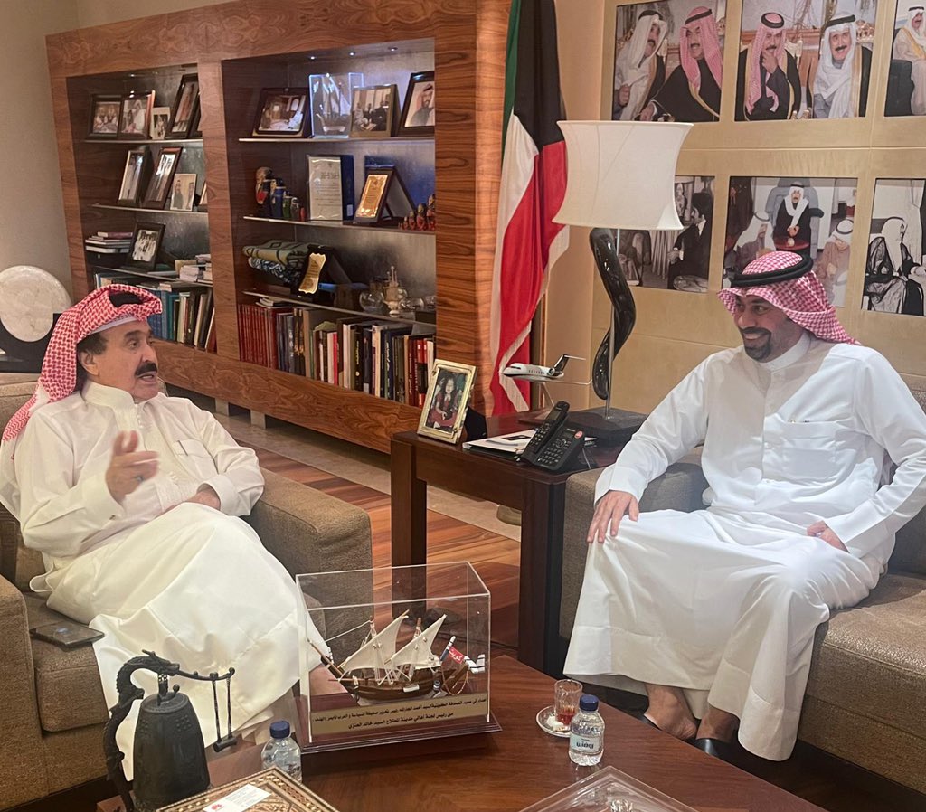 تشرفنا اليوم بزيارة مكتب عميد الصحافة السيد أحمد الجارالله لتوصيل رسالة أهالي مدينة المطلاع
عبر جريدة السياسة

<a href="/Ahmadaljaralah/">أحمد الجارالله</a>