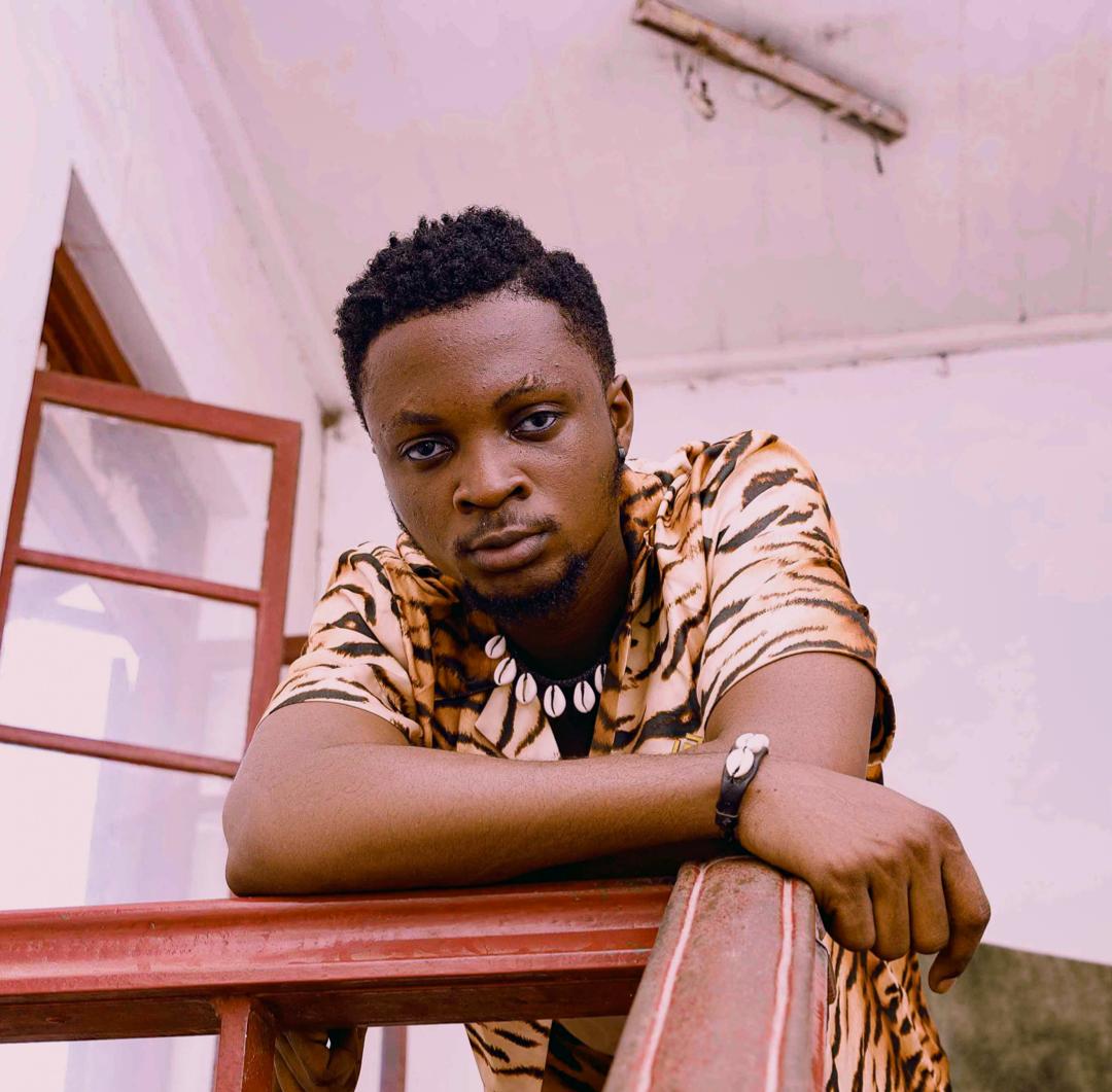 news_ghana's tweet photo. Fans go crazy for Kweku Darlingtonโs next release โGo Slowโ https://t.co/aACEazbINh #Entertainment #Fansgocrazy #GoSlow #KwekuDarlington #nextrelease https://t.co/z5ybF00TEh