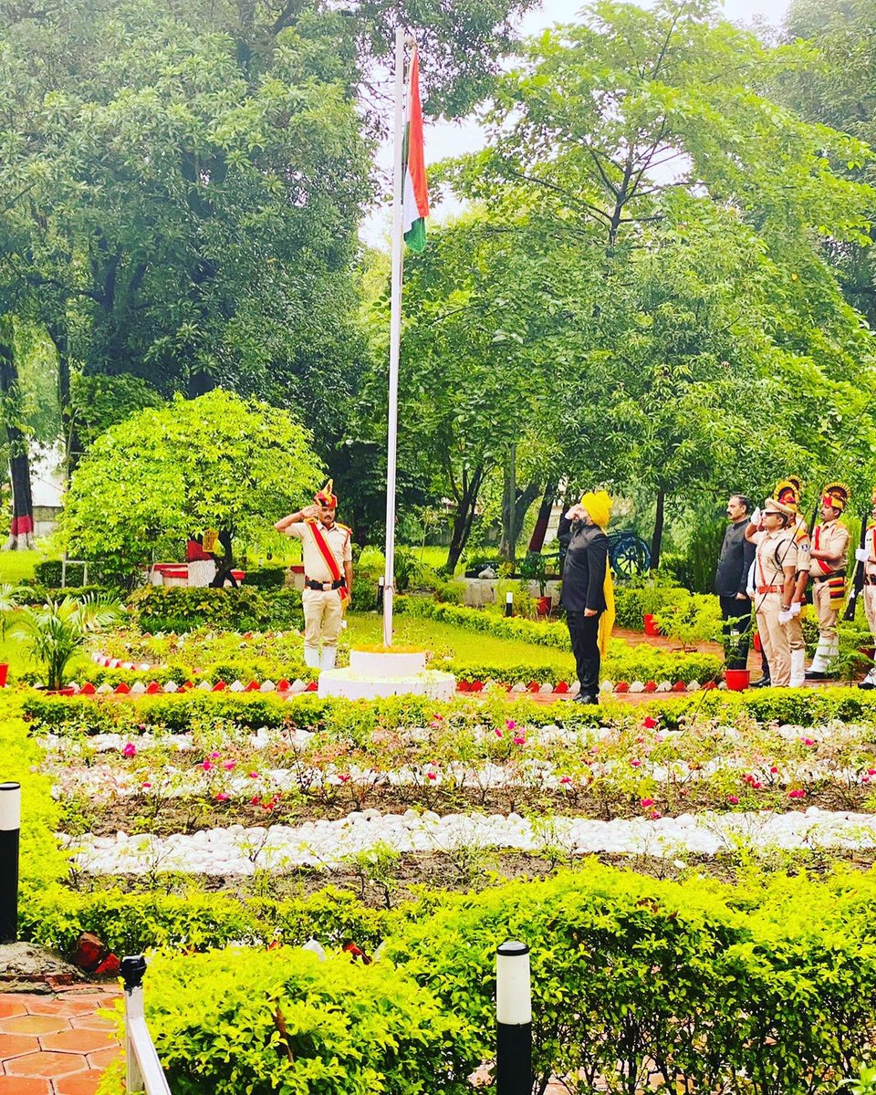 chamohtha's tweet photo. #AzadiKaAmritMahotsav #75YearsOfIndianIndependence #sehore https://t.co/ZnadZ6SfAw