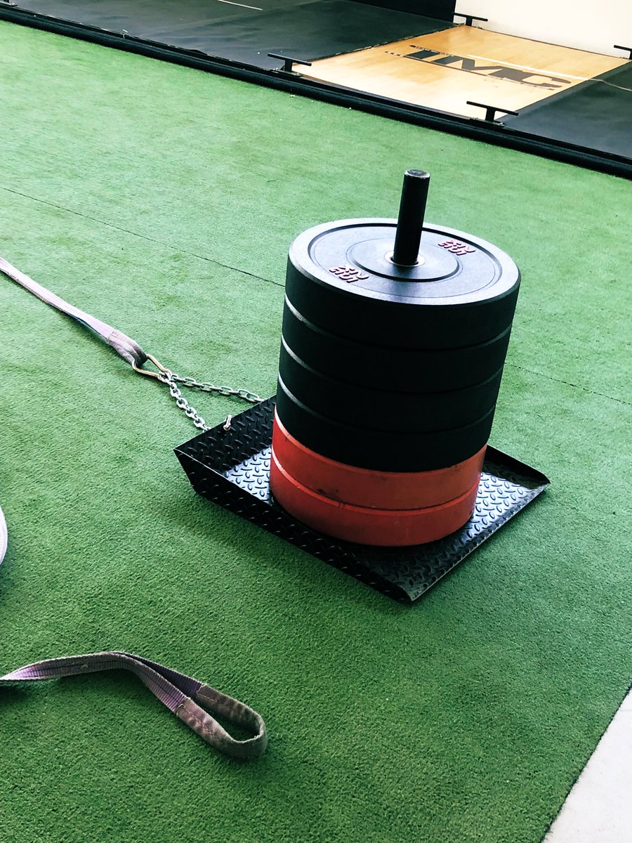 Mrcage17's tweet photo. Sled drag forward!!! 150 kg 🤣🫶🏻 GPP rules!!!  #gpp #sleddrag #neural  #buildingathletes #somostmc https://t.co/LQqxCIL2Bm