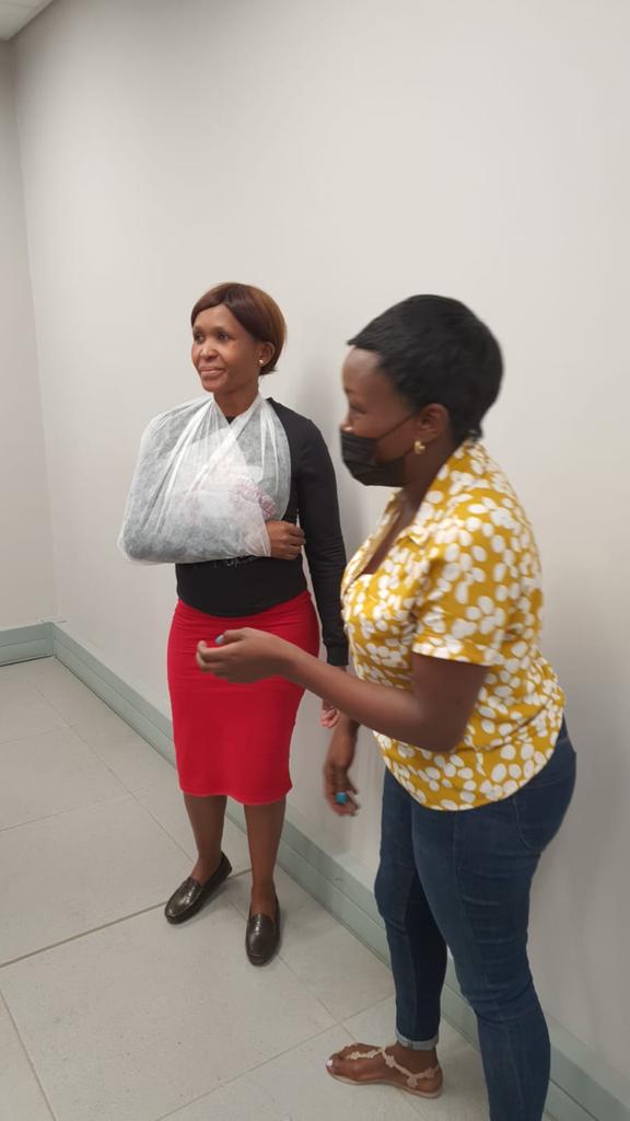 MAKROSAFE's tweet photo. Well Done to the KZN Team on Completing their First Aid Level 1 Training !
To book your slot , visit https://t.co/hAYIjroHd6.
#Healthandsafetytraining
#Firstaidlevel1
#Practicals
#KZN https://t.co/0xgwJhosvP