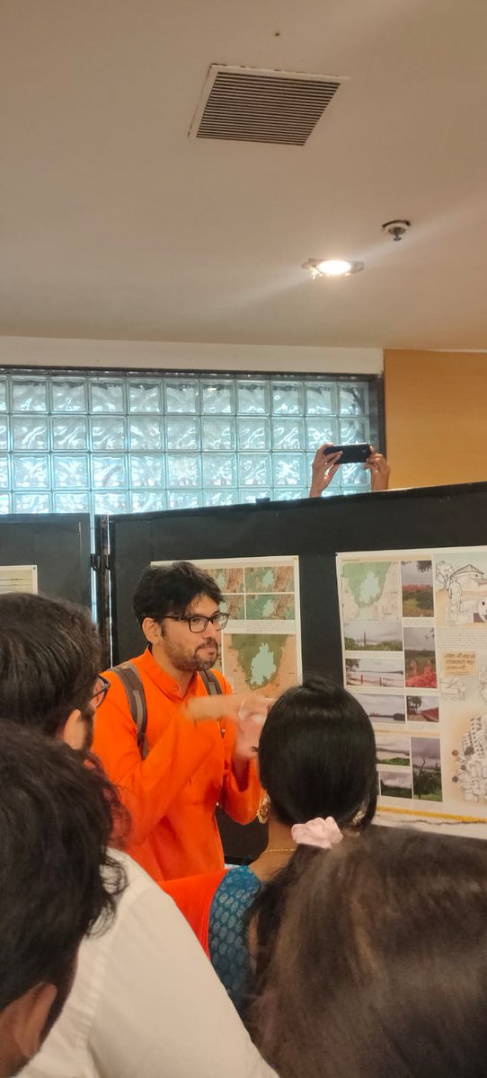 haripriya_29's tweet photo. On the auspicious day of our 75th Independence, we had the opportunity to present our panels to Ar. Rohan Kale.
#MissionAmritSarovar
#AICTE
#LSRSoA
#IndependenceDay
#Exhibition
#Conservationtalks
#waterbody https://t.co/t32rCtjhiM