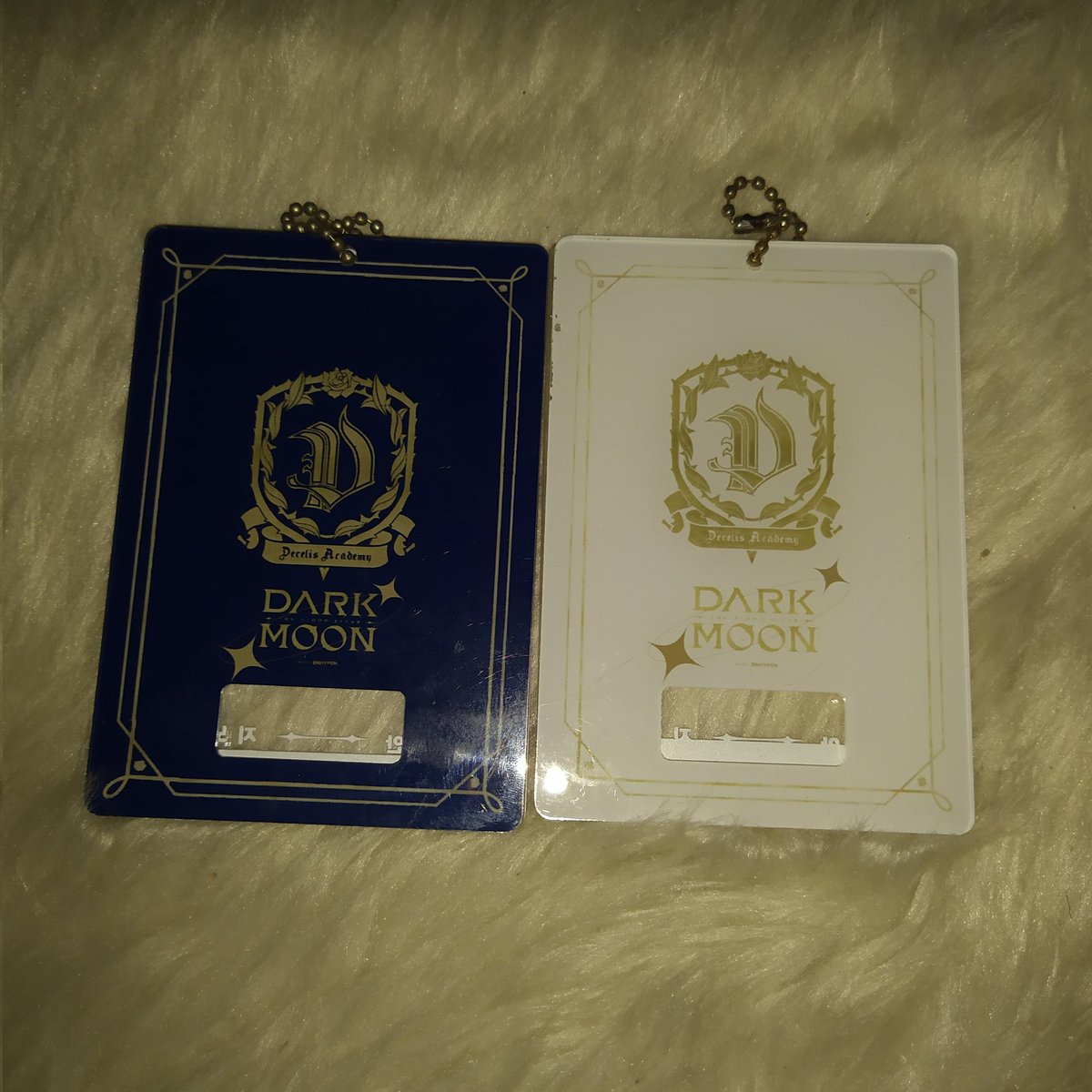 120905cart's tweet photo. wts lfb | #emiesells
Enhypen acrylic photocard holder / decelis academy holder
₱ 65 ea + free pf
— white pc holder have flaws check picture.
# used for only 1-2 months
# payo / 24 hours reservation
# kindly read my pinned first.
reply / dm : " mine blue / white " https://t.co/aFhaATJIKH