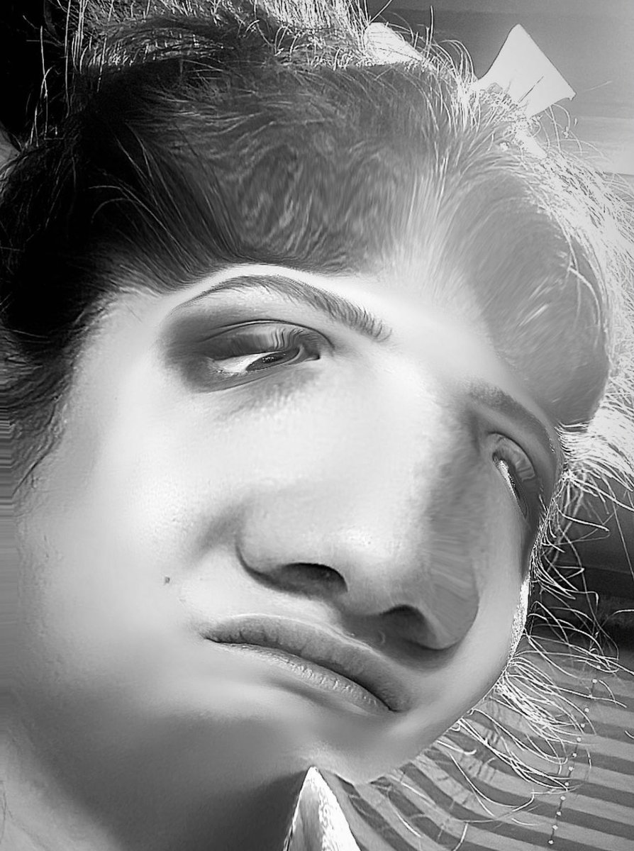 Mood como todo lunes:

#KarolSevilla #KCAMexico