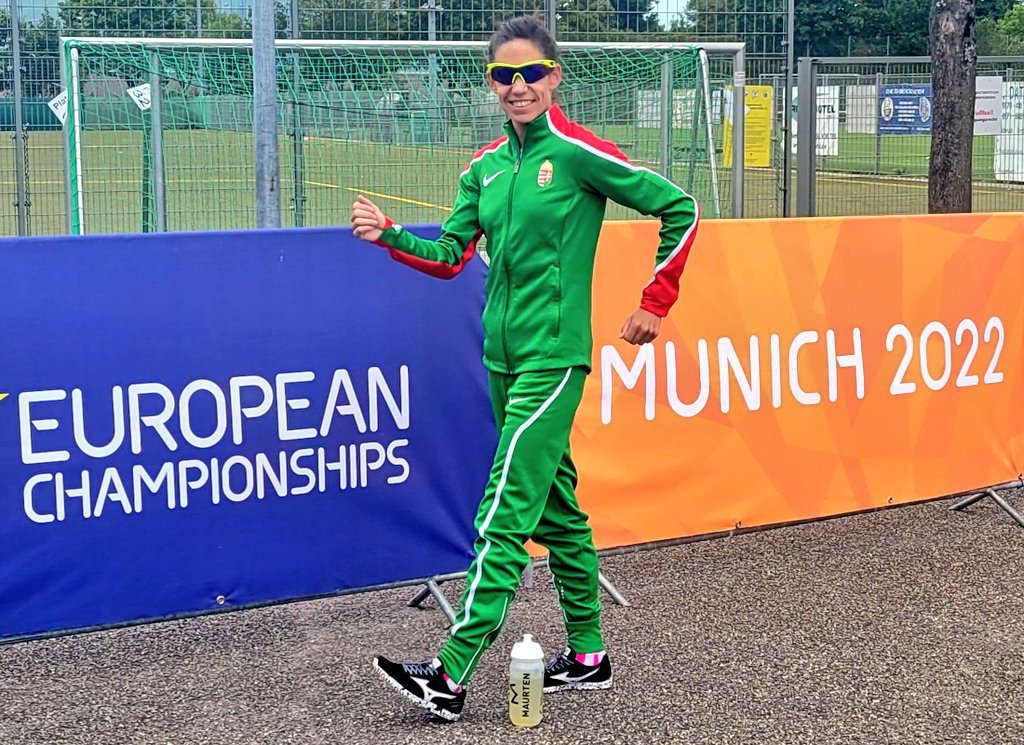 VikiMadarasz's tweet photo. Final touches 🙂 Done! @ECMunich2022 
@Euro_Champs 
#racewalk #35km #athletics 
#maurten #fuellikeapro #howiwalk #mizuno #mizunojp #rudyproject 
@MaurtenOfficial
@mizunojp @mizunoeurope 
@NutriDepo @RudyProject1985 https://t.co/QbXQQJSz1o