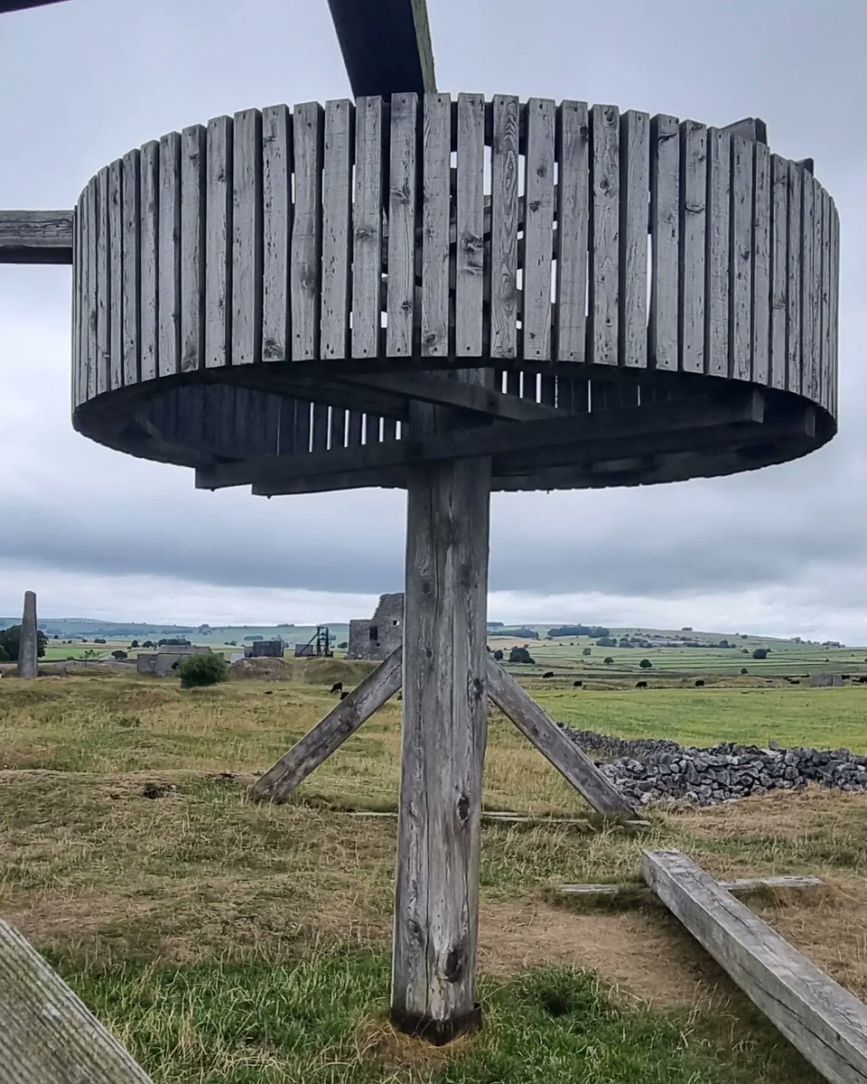 The Magpie Mine is an old abandoned lead mine. Found whilst wandering the Peak District a few weeks ago. Loved wandering the fields here.🖤
#photosbyKarenBrace
#peakdistrict #magpiemine #getoutsideandexplore