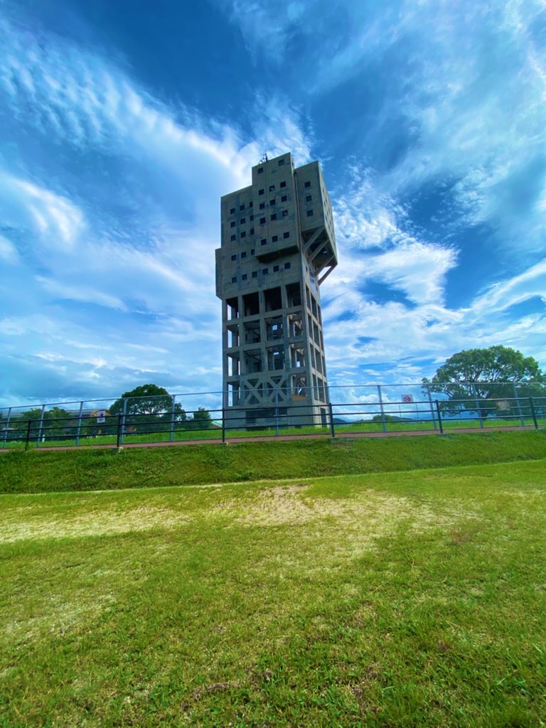 syouchuucosmo's tweet photo. #summerdays
#summerhomework
#pitturret
#竪坑櫓
夏休みの宿題の参考資料
実はこのタイプの竪坑櫓は世界で3つ
ベルギー🇧🇪と中国🇨🇳にしかないぽい https://t.co/UTDoiNmyYC