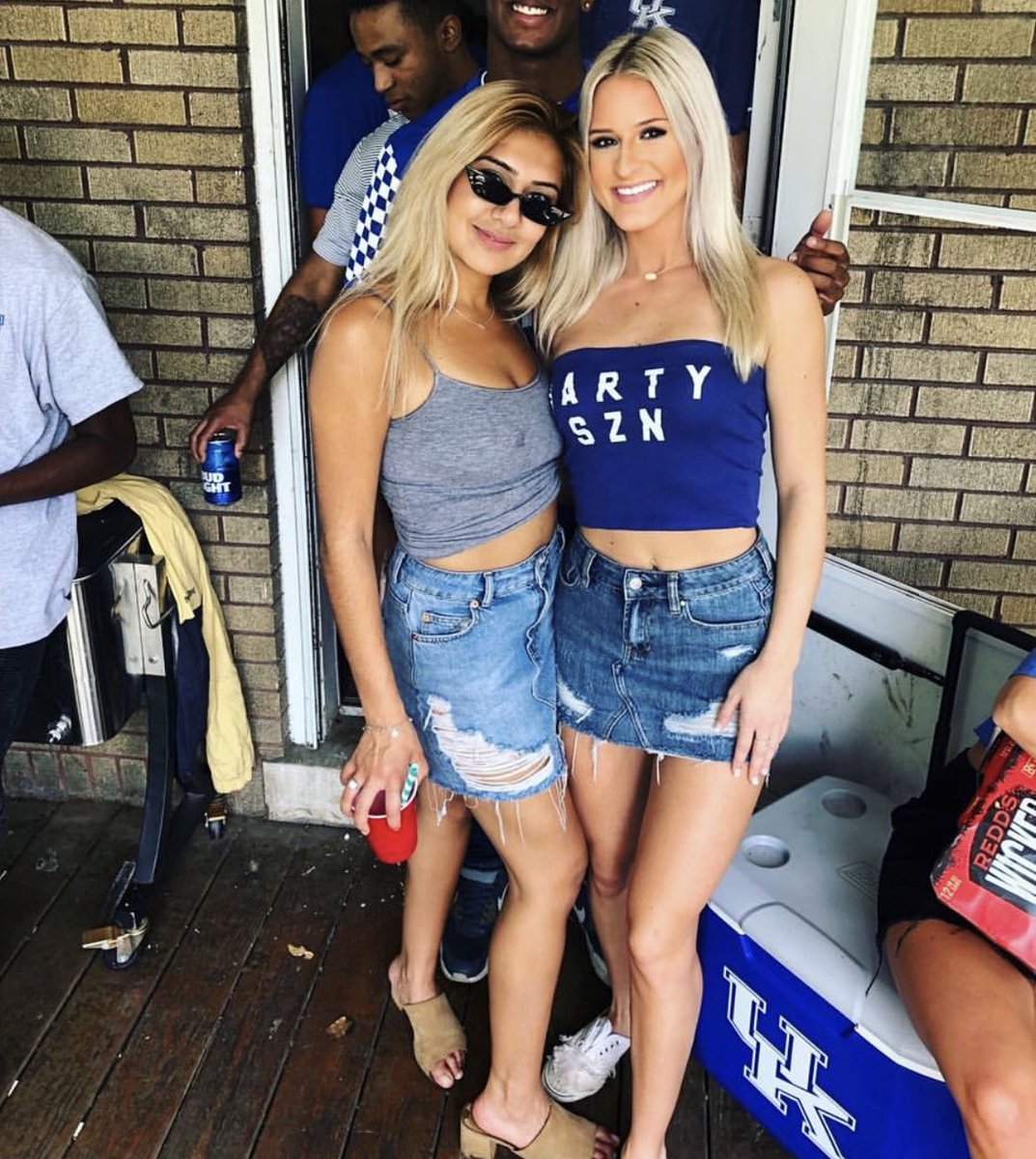UofKbbn's tweet photo. #bbn #weareuk #kentucky #kentuckybasketball #kentuckyfootball #coachcal #coachstoops #ballislife #eybl #wsb #nft #universityofkentucky #secfootball #espn #nfl #MLB #nba #nocta #model #summer https://t.co/uPwiTucAhE