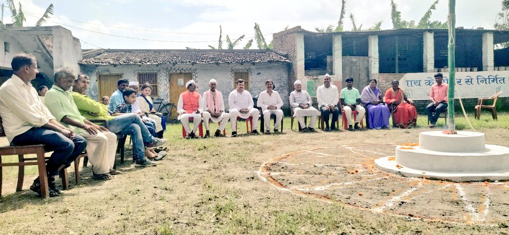saurabhiirm's tweet photo. Happy #IndependenceDay2022. Celebrating with colleagues &amp; activists at #Muzaffarpur. #IndiaAt75 @sndeep @dipalisharma02 @justbeingsapru @venketswar @Puspasree_Debi @arvindamuz1 @kumkumkumar @Umeshk_87 @Birennayak5 @PankajShwetabh @Ratnesh79387861 @EkramPRO @prk_2016 https://t.co/jrRnIOYrNG