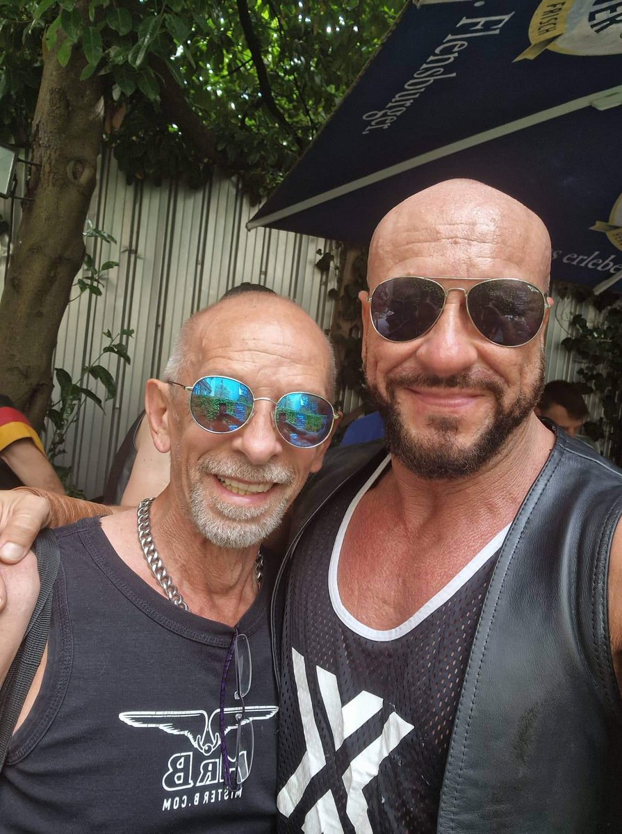 DjSunny1958's tweet photo. FETISCHWEEKEND HAMBURG Part 2.... https://t.co/2OQJ7WIwVn