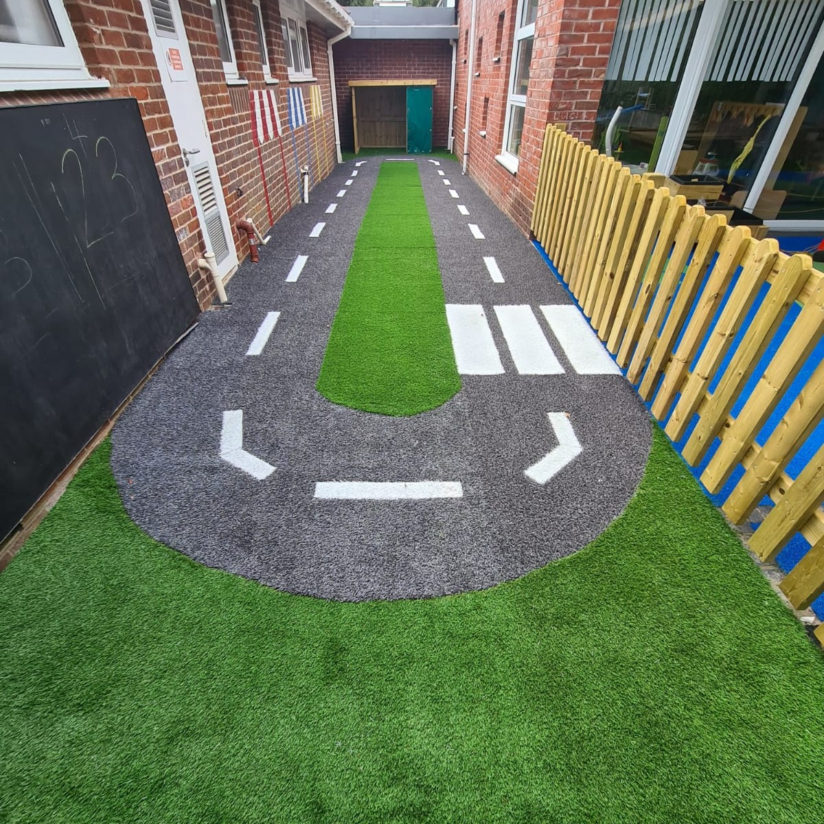 Trulawn_grass's tweet photo. Here's a fun way of making your garden or outdoor areas more playful! 🚗🚙🚚
We have a range of coloured grasses so you can create roads, desert islands, space adventures or wherever your little one's imagination takes them.
#schools #playareas https://t.co/Xb5HuYoIXE