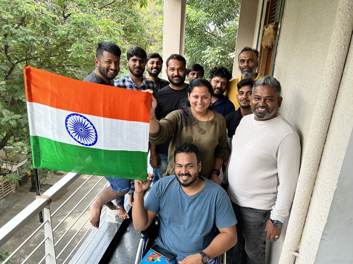 iswapnakrishna's tweet photo. Wishing every #Indian a very Happy 75th #IndependenceDay 🙏🏻😊 https://t.co/J60pEjaYzE