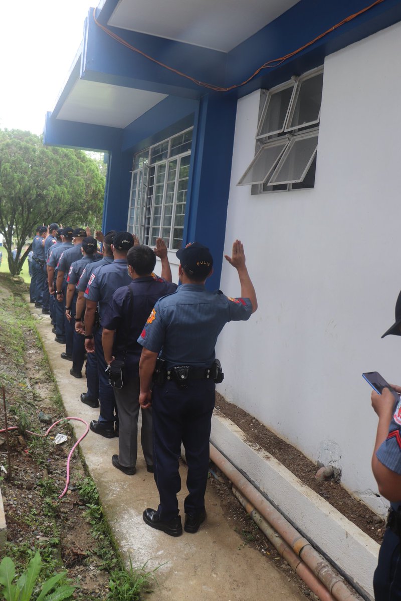 bukpclo's tweet photo. On August 15, 2022 personnel of this office under the supervision of PMAJ KINTHUR E TANDOG, Officer-in-Charge together with personnel of Bukidnon PPO and other NSUs attended the Traditional Monday Flag Raising Ceremony held at BUKPPO, Camp Ramon Onahon, Malaybalay City Bukidnon. https://t.co/JK2JDfz8j1