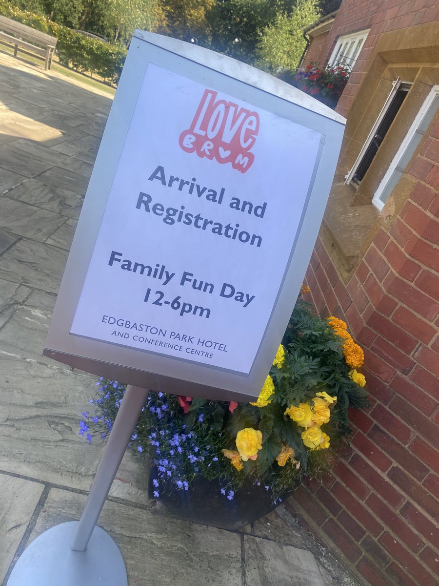 LinzieP17's tweet photo. The @LoveBrumUK family fun day was a great success yesterday ❤️ A great way to spend the last bit of sunshine ☀️ and see everyone enjoying some quality time together 🤩😎 #LoveBrum #OneBrum https://t.co/3hiFgeF6y7