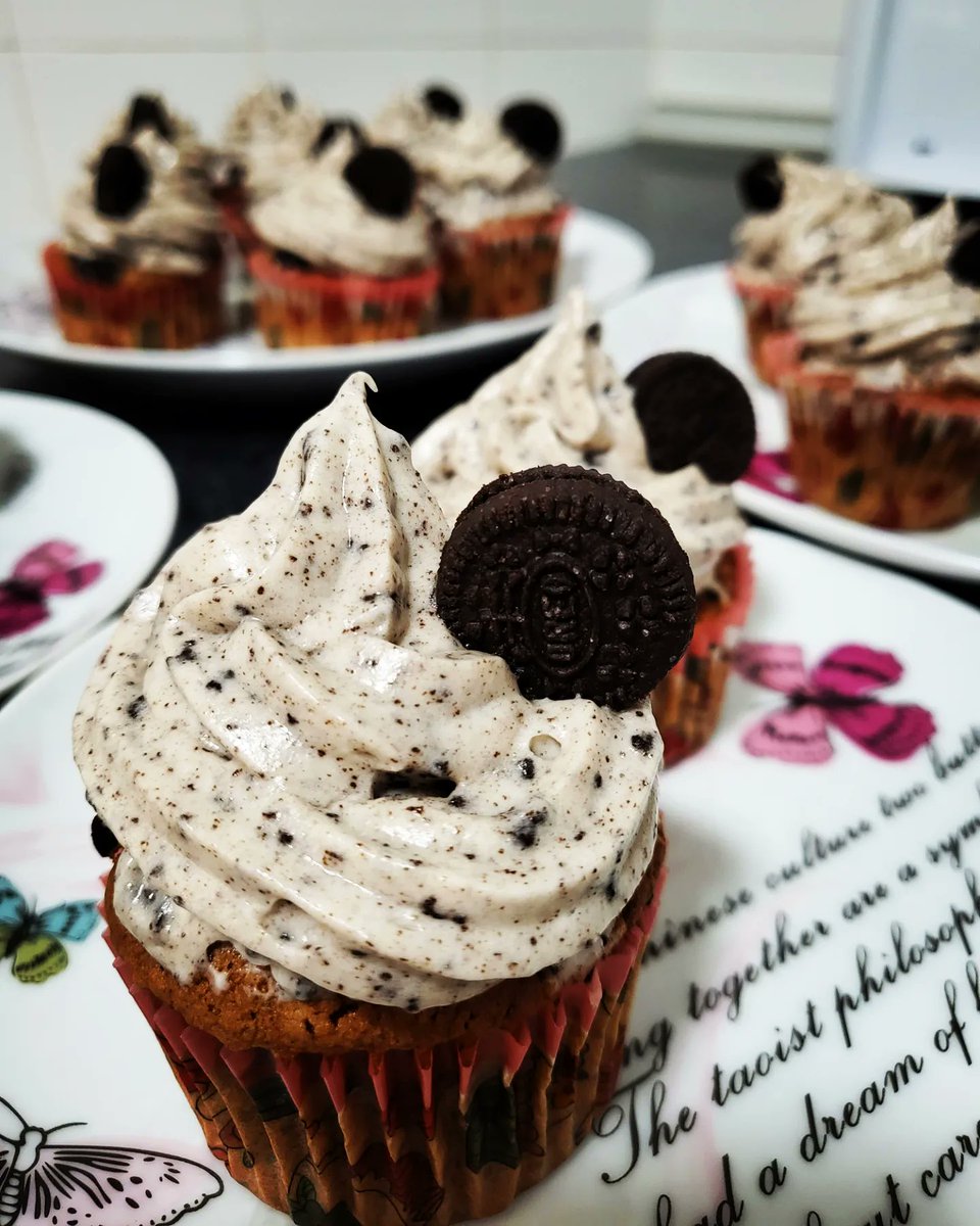 Ya podéis ver la receta en el blog recetaspasitoapasito.com/cupcakes-oreo/
Darle ❤️ y 🔃
#felizlunes #recetas #cupcake #cupcakeoreo #food #foodporn #FolloForFolloBack #follo4folloback #SiguemeYTeSigo