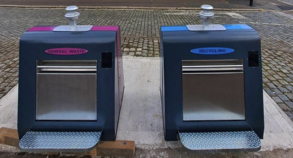 LRecycles's tweet photo. Drop In today for residents of #TuebrookandStoneycroftWard on #UndergroundBins who’ve received a letter. We’re here from 10-12:30 - to listen to YOUR views. @lpool_LSSL @MikeBrown_LSSL @lpoolcouncil #communityconsultation #liverpoolrecycles ♻️🗣 https://t.co/3gAQg2UZrS