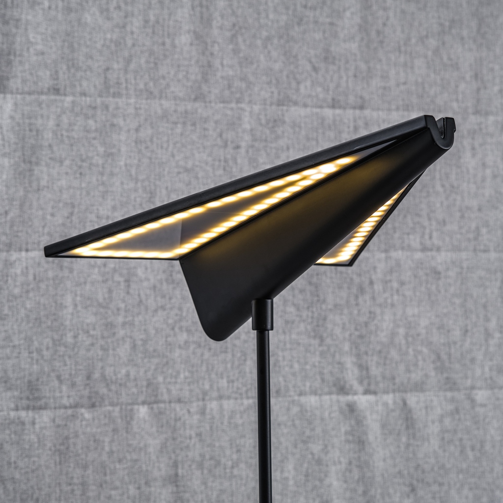 MesmerizeD_it's tweet image. Elevate your workspace even further with the Saita standing light💡.

Visit: mesmerized.it/products/saita…

#floorlamp #standinglight #light #lampdesign #lightingdesign