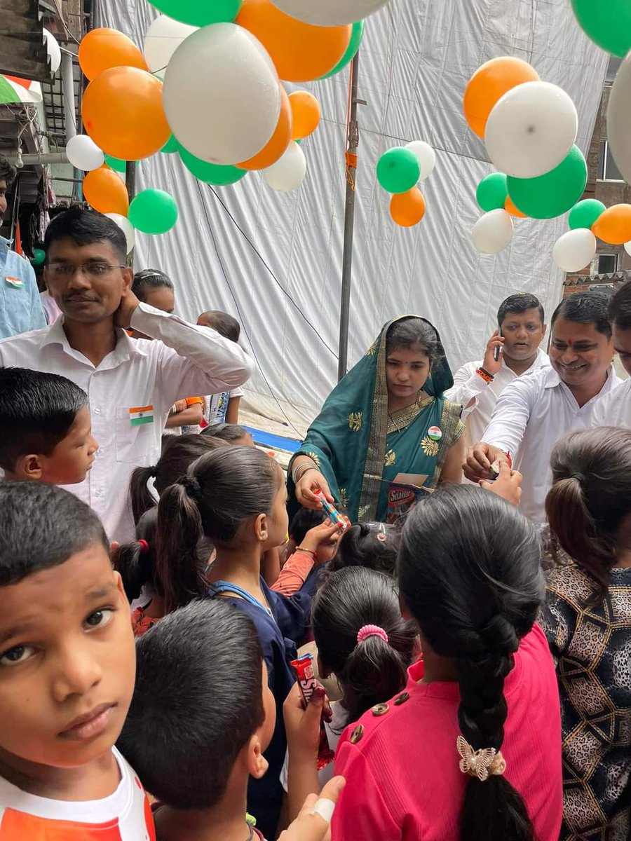 bjp4ward170's tweet photo. स्वतन्त्रतादिवस्य शुभकामनाः भारत!
धन्यः अस्मि भारतत्वेन 🇮🇳

वॉर्ड क्रमांक १६४ 
ध्वजारोहण सोहळा...
🇮🇳 मिलिंद नगर
🇮🇳 संजय नगर
🇮🇳 सुंदर बाग सिद्दि ग्रुप
श्री सतीश यादव
(चांदिवली विधानसभा महामंत्री) 
 ज्योती सतीश यादव
(चांदिवली विधानसभा उपाध्यक्ष)
@OfficeofPoonamM 
@BJP4NCMumbai https://t.co/erpyr4XsCL